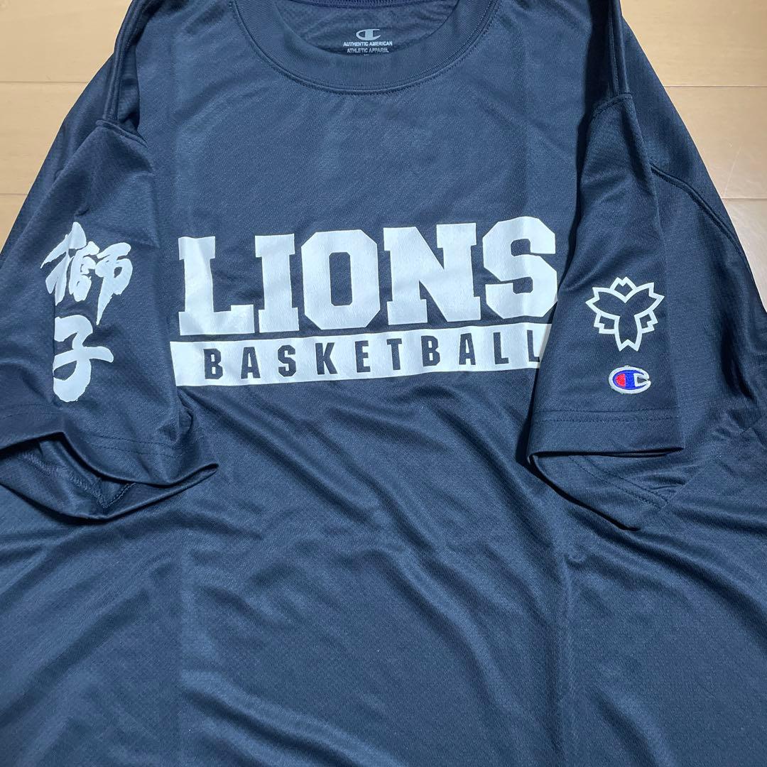 日体大　バスケットボール部Champion LIONS Tシャツ XL