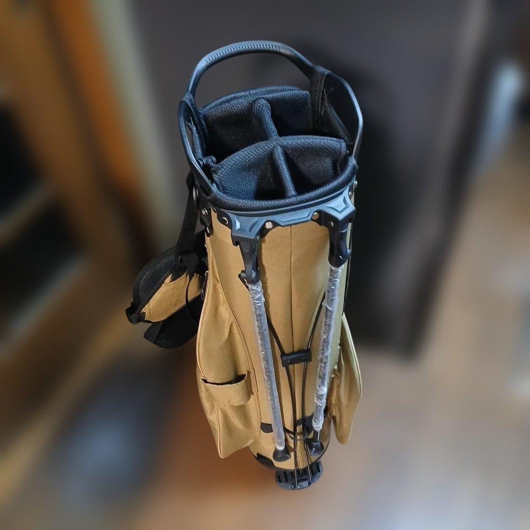 キャディーバッグ　軽量２キロ　カーキ新品