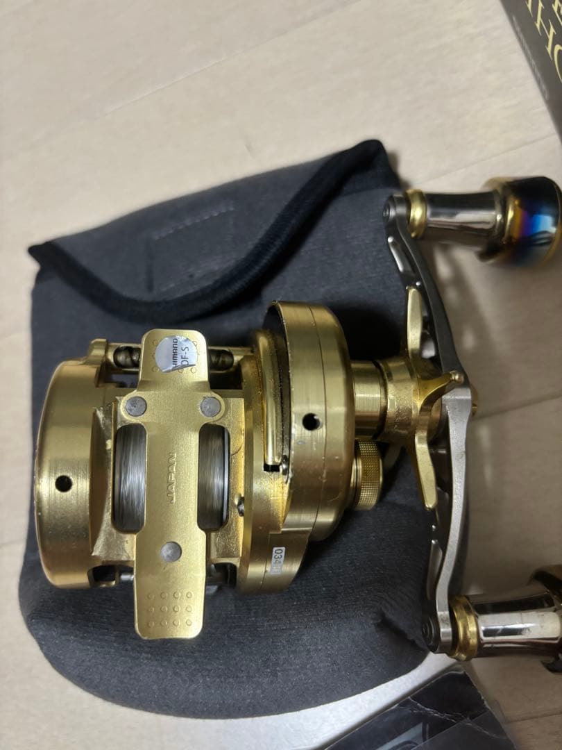 リール SHIMANO CALCUTTA CONQUEST 201HG