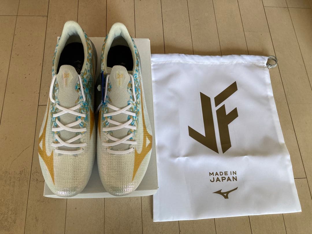 ミズノα3JFジャパン 26.5㎝　新品。