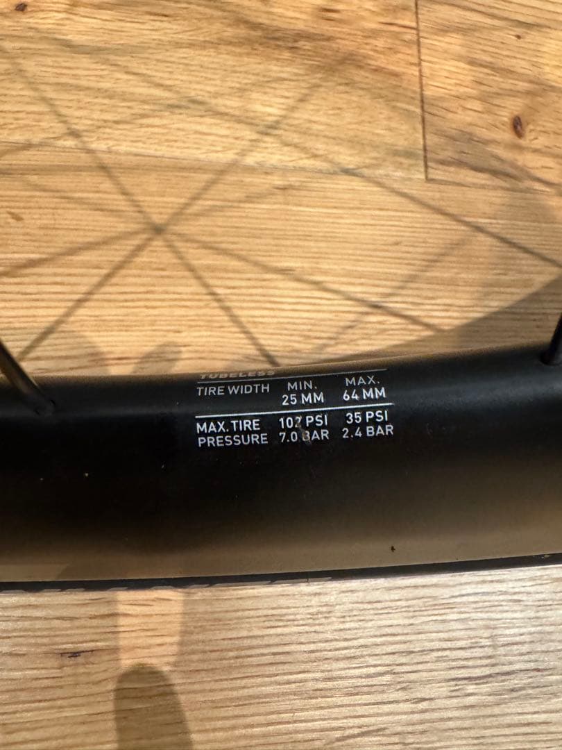 【650C】DT SWISS ARC 1600 50 カーボンホイール前後セット