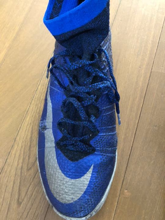 NIKE ナイキ フットサルシューズ　限定モデル