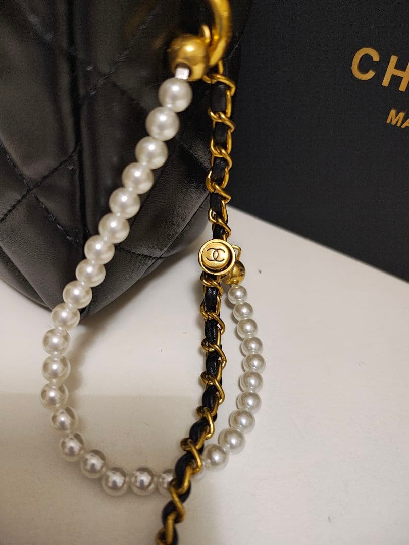 新品✨CHANEL♡シャネル　VIPノベルティ　パールチェーン付ショルダーバッグ