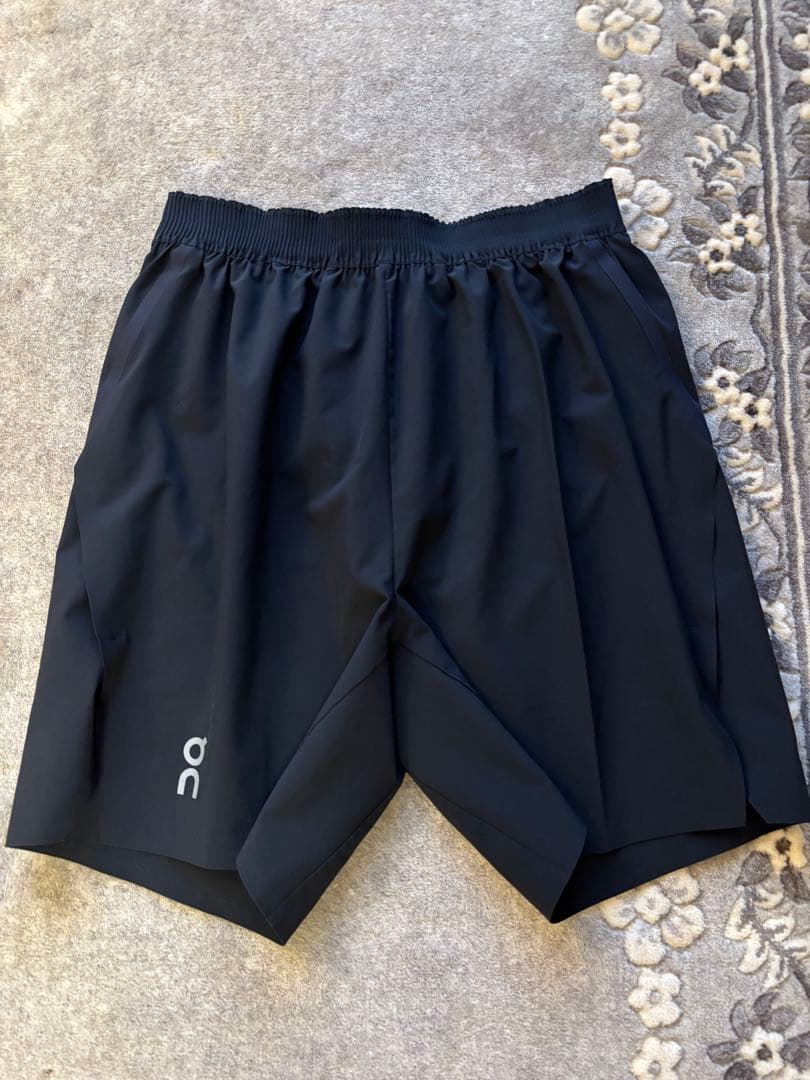 On Train Shorts メンズS 黒　トレインショーツ　ショートパンツ