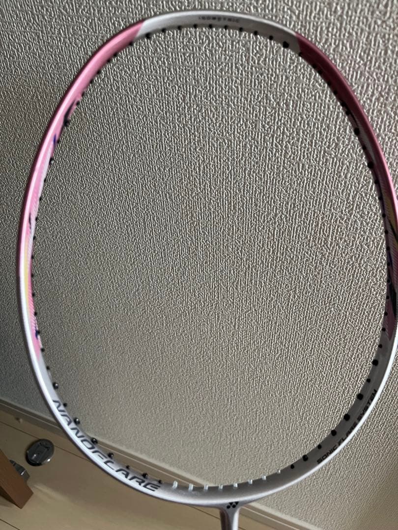 ヨネックス　バドミントンラケット　ナノフレア600 5u5g