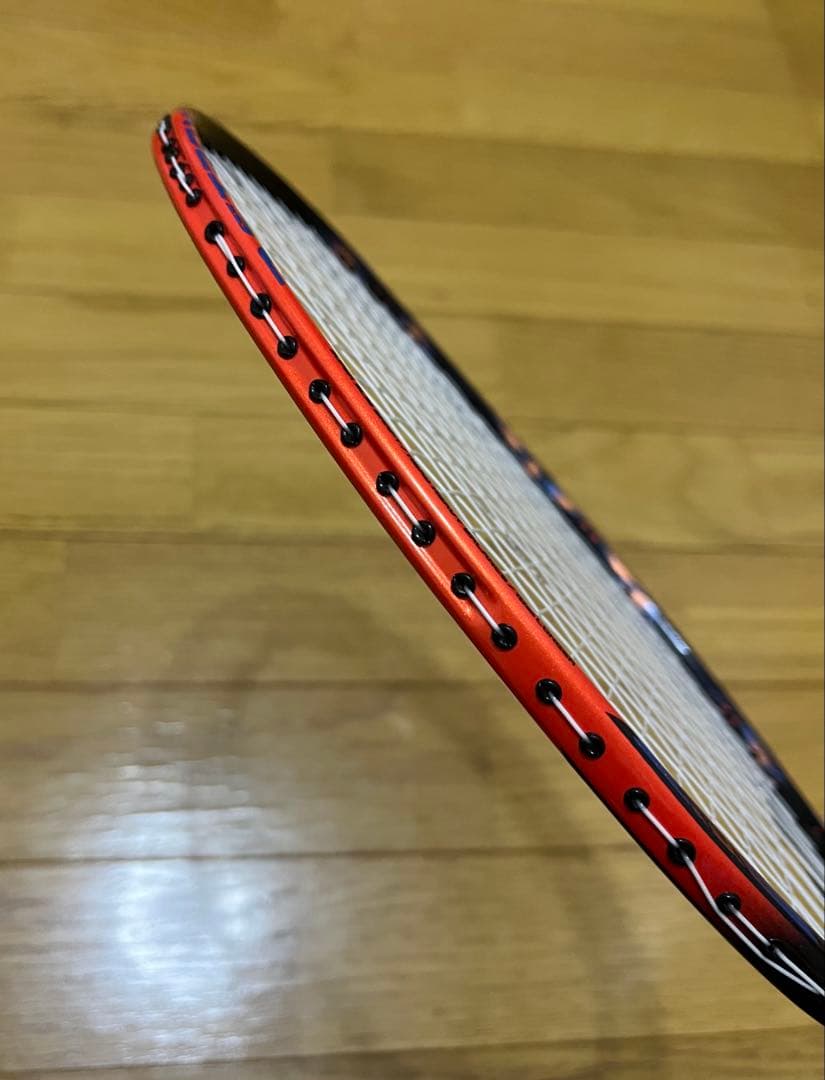 【美品】YONEX バドミントンラケット アストロクス77PRO 4ug5