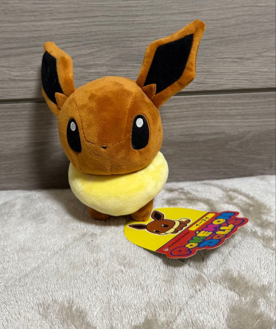 ポケモンドールズ　イーブイ　ニンフィア　サンダース