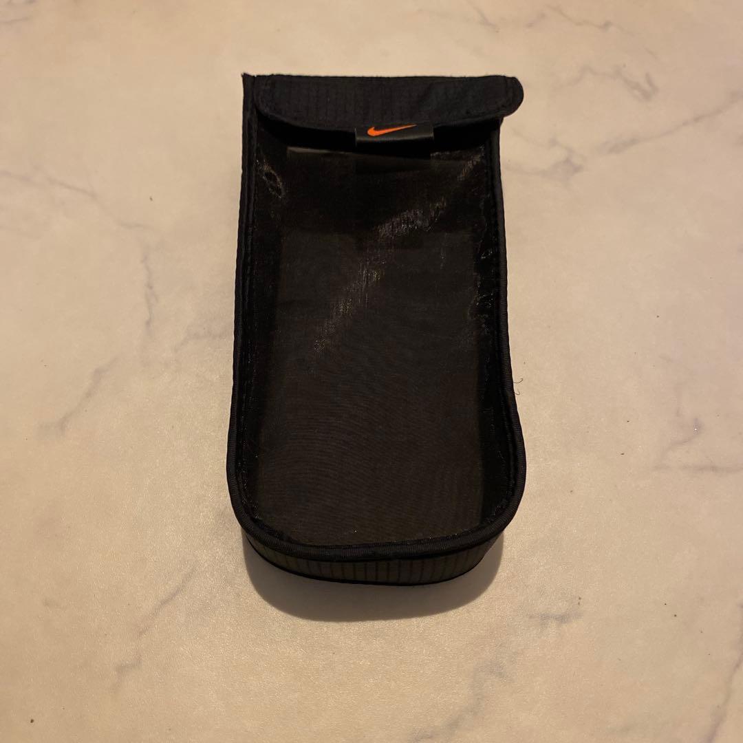 Nike サッカーシンガード Lサイズ 収納ケース付き