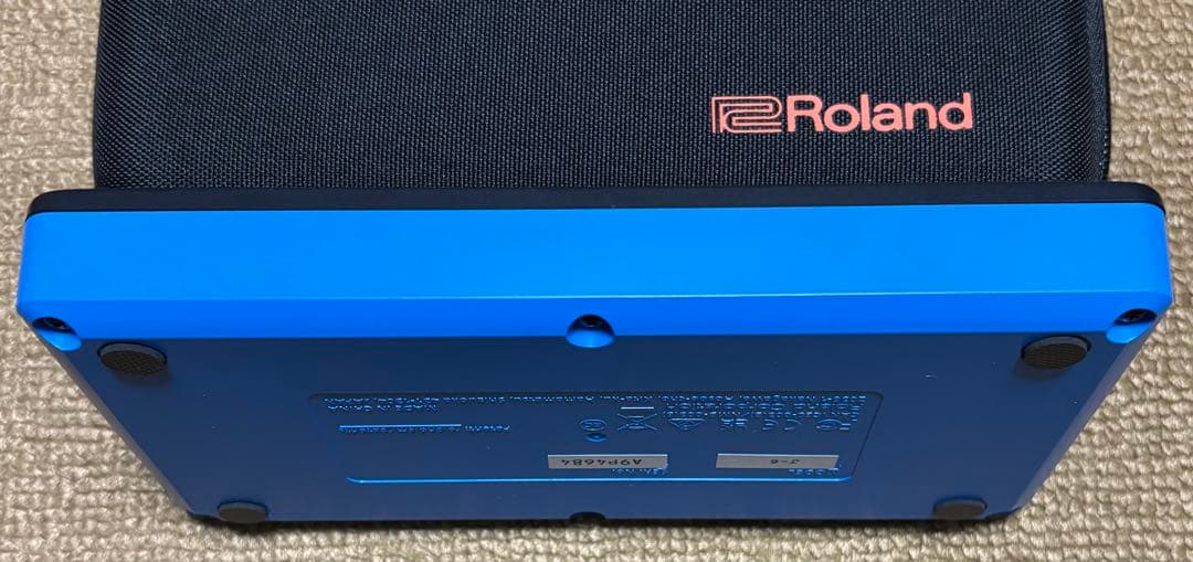 新品同様美品 Roland AIRA Compact J-6 専用ケース付き