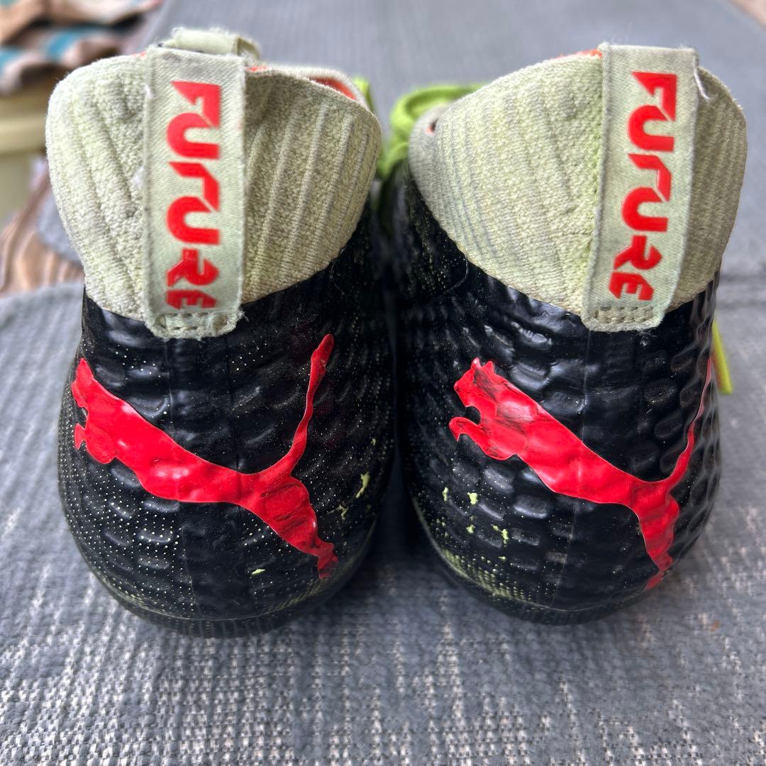 PUMA FUTURE サッカーシューズ