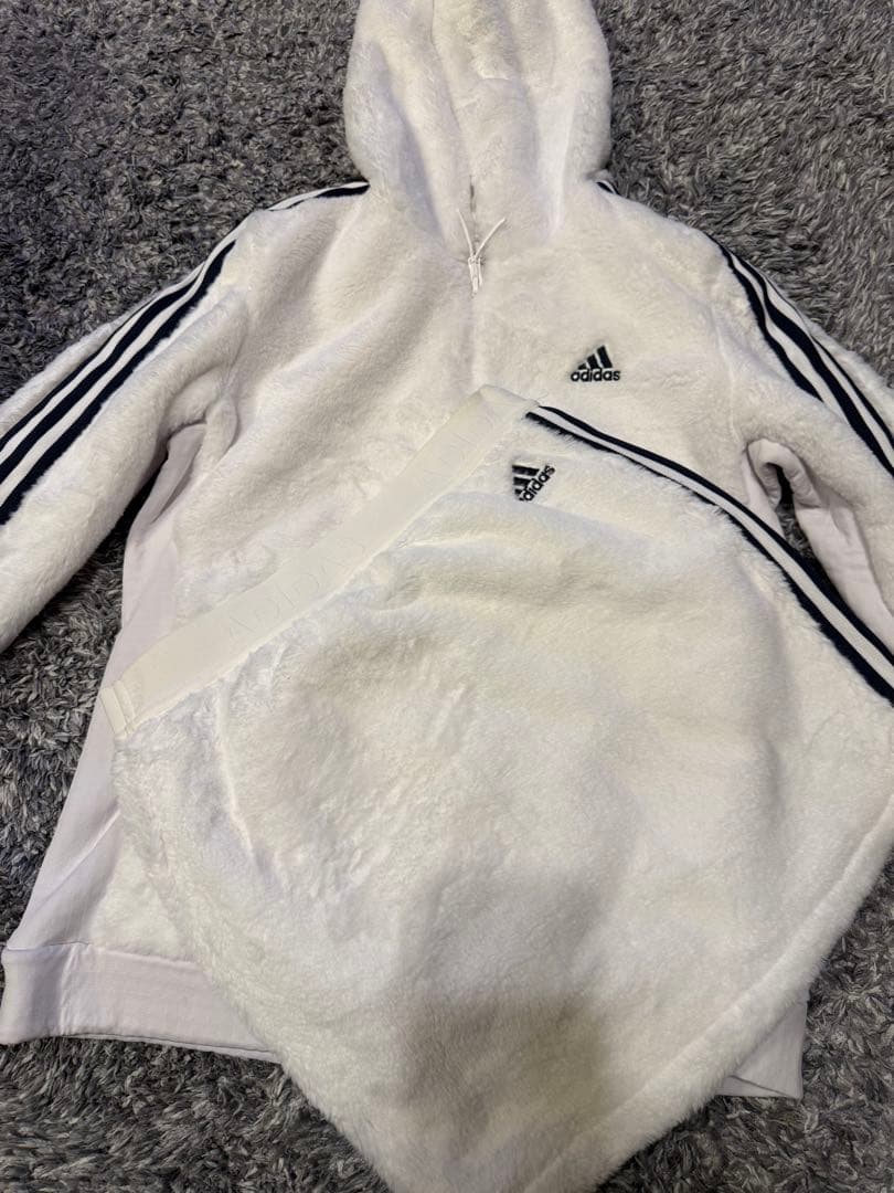 s*a様 激安出品‼️アディダス adidasボアフリースセットアップM