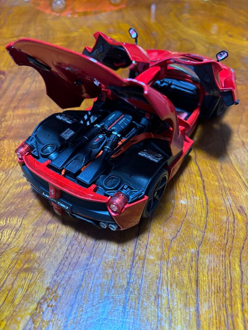 LaFerrari ラ・フェラーリ1/18 Ferrari スマートキーシェル