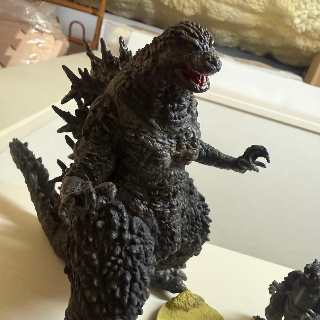 ゴジラフィギュアセット 大小 3体
