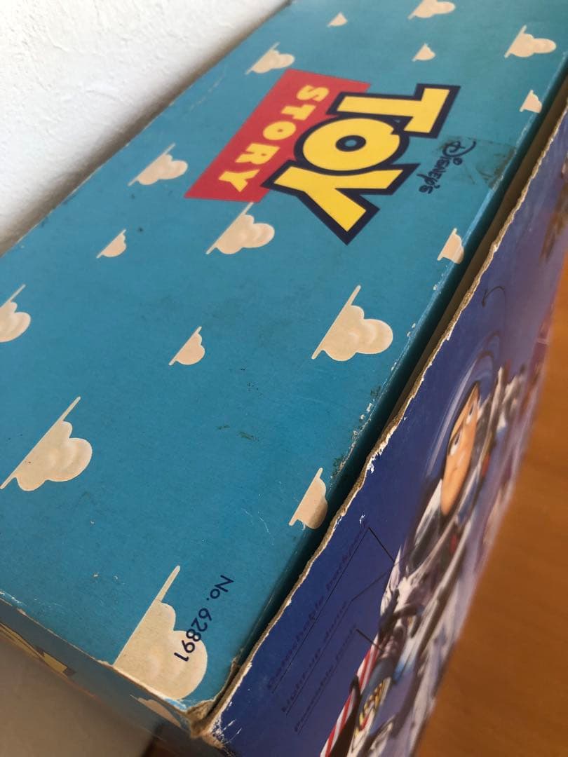 トイストーリー バズライトイヤー メタリック アクション