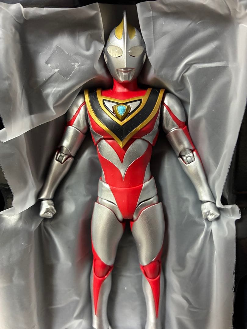 ウルトラマンガイアV2 真骨彫製法
