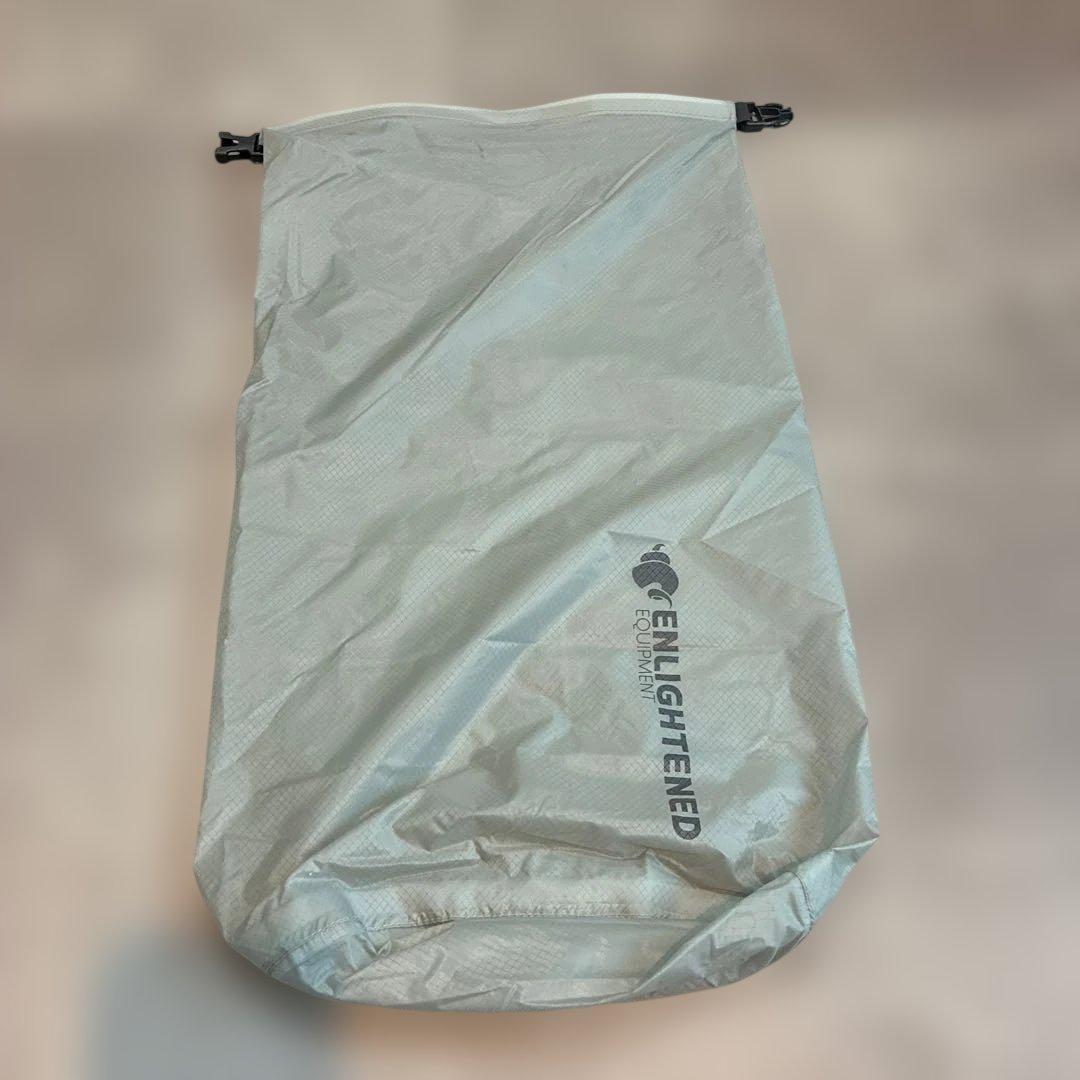 【美品】Enlightened Equipment ダウンシェラフ
