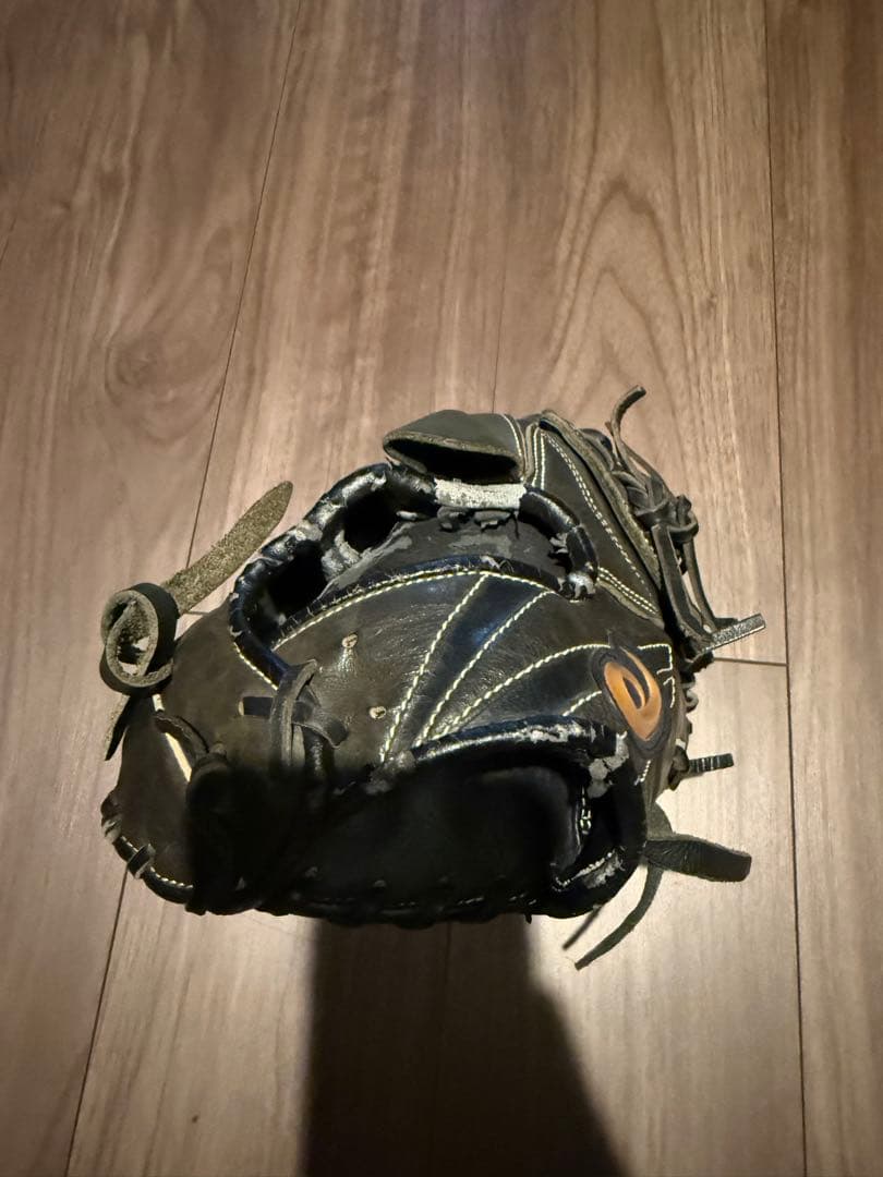 大谷モデル　軟式グローブ 黒