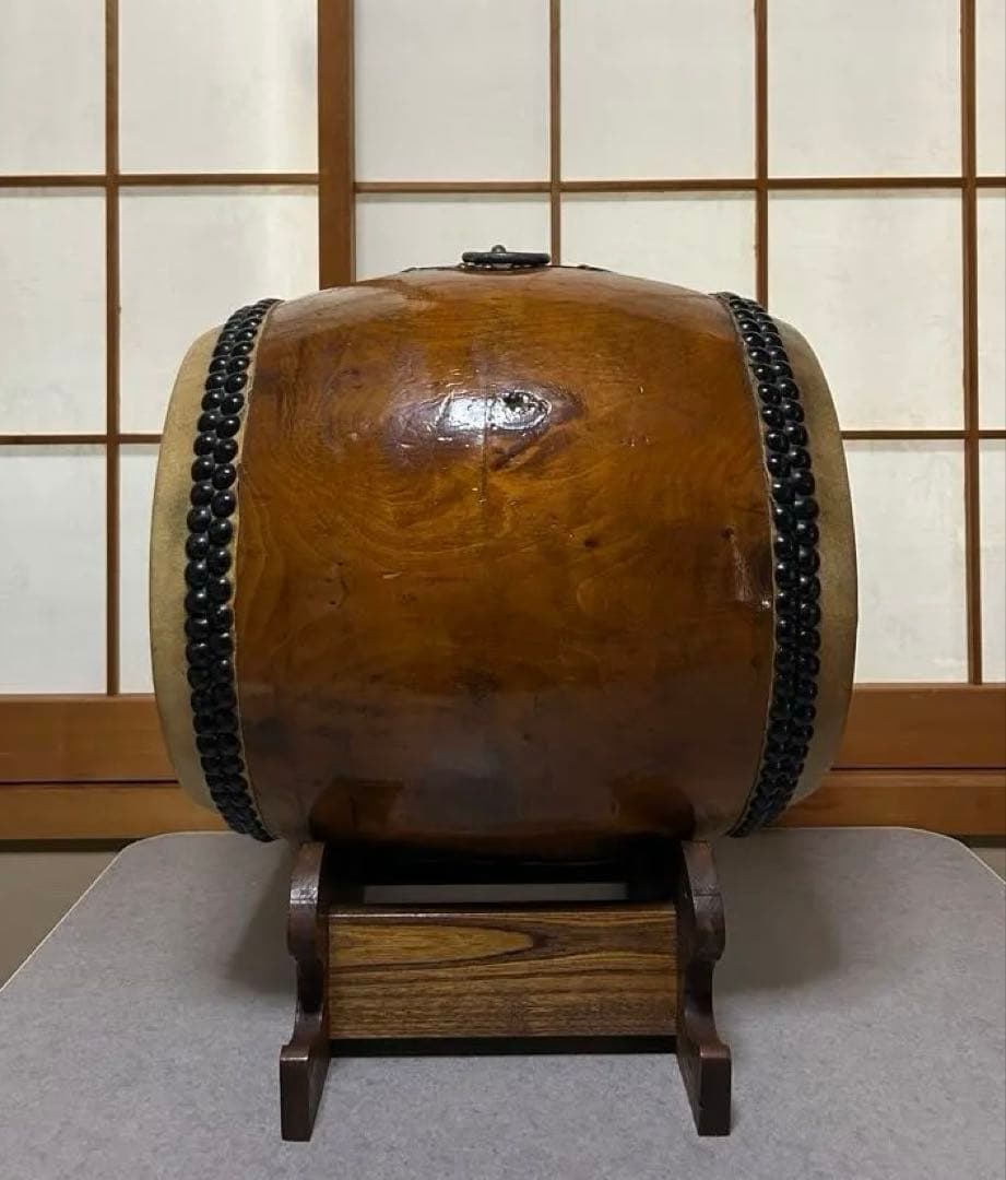 【値下げ✨和太鼓】長胴太鼓1尺1寸　天然木胴くり抜き胴（台座付き）