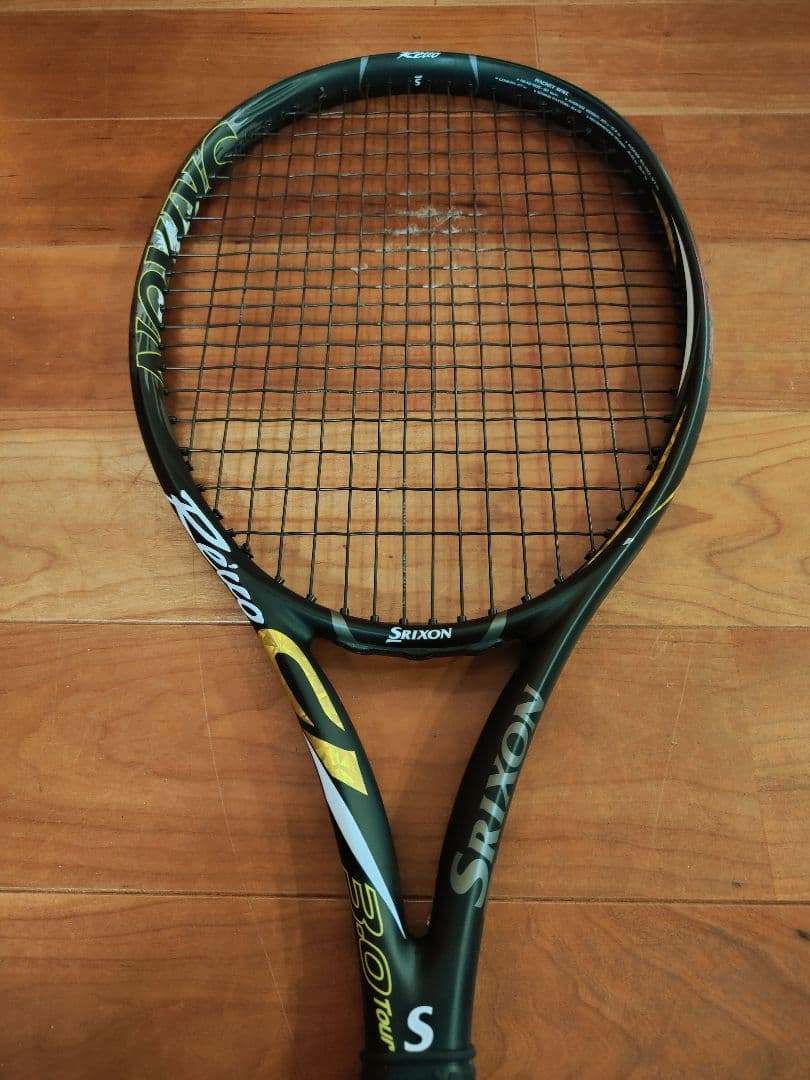 美品 Srixon Revo 3.0 Tour テニスラケット　新品ケース付
