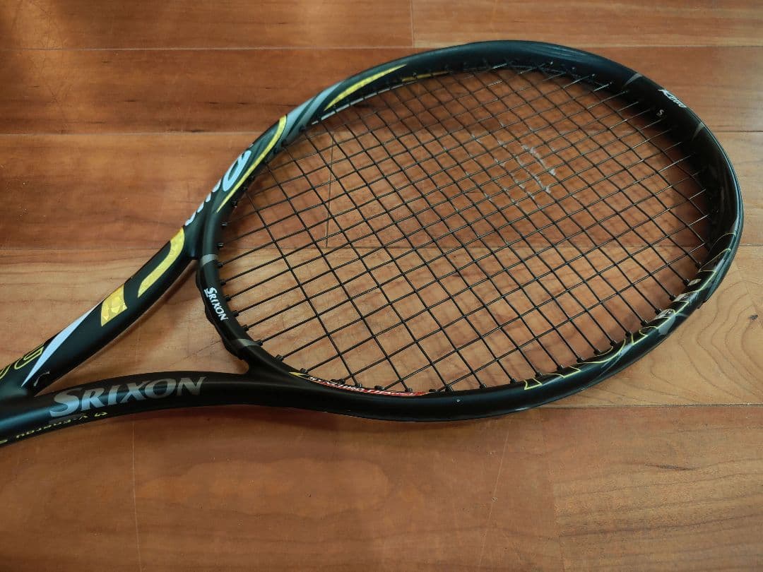 美品 Srixon Revo 3.0 Tour テニスラケット　新品ケース付