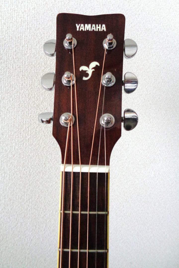 YAMAHA FS820　ヤマハ　アコースティックギター　ソフトケース付