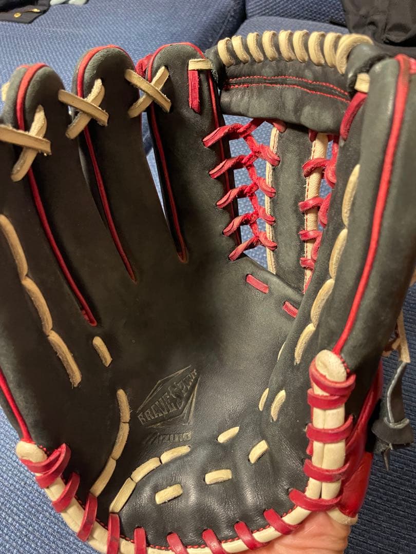 Mizuno 軟式グローブ 黒/赤　左投げ