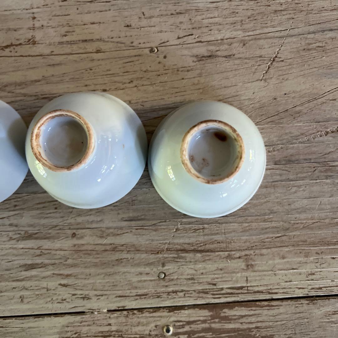 実家整理　古い白磁の煎茶碗　五客 b