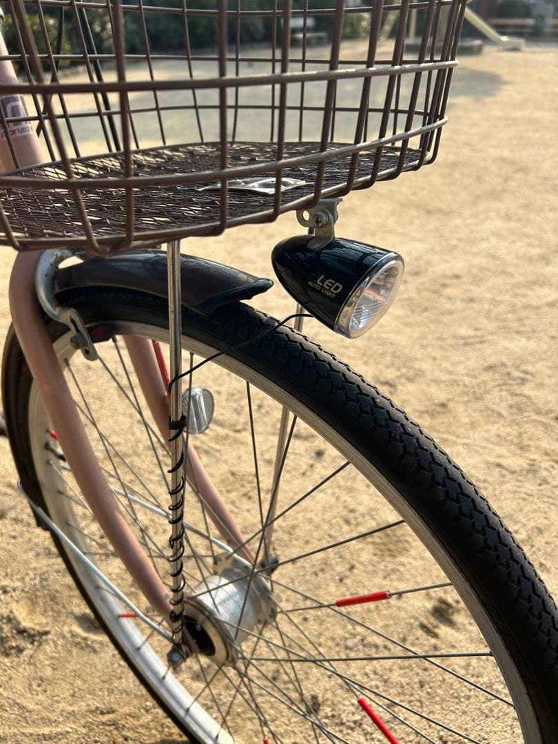 [兵庫県引取り限定]24インチ サーモンピンク自転車 オートライト 6段変速付き