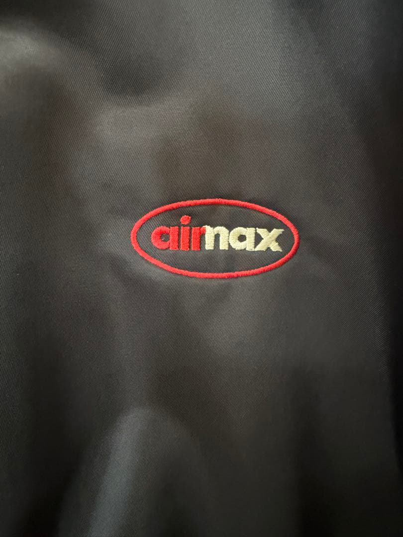 【新品】 リバプールFC エアーマックス ダグアウトジャケット AirMax M