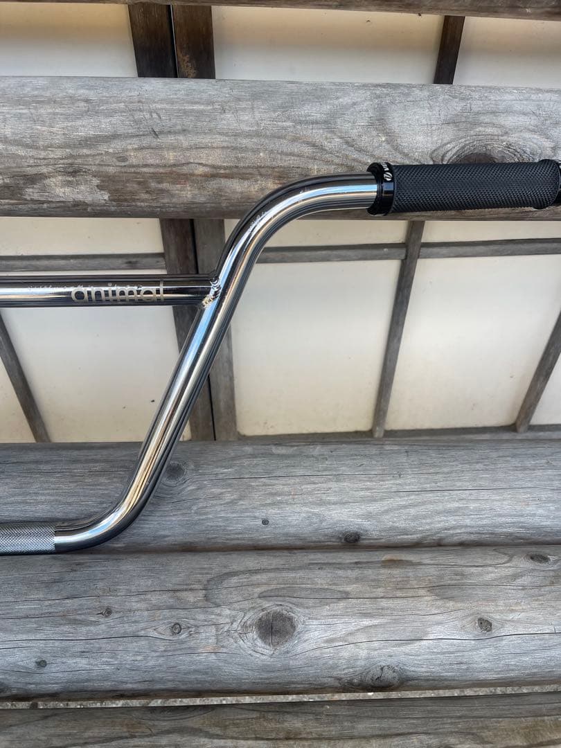 BMX バー ANIMAL EMPIRE VARANYAK BARS 9.5”