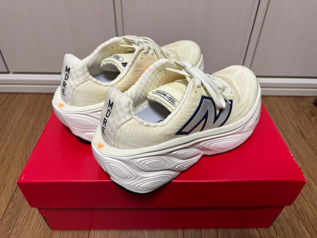超美品　New Balance Fresh Foam X More v5 レディ