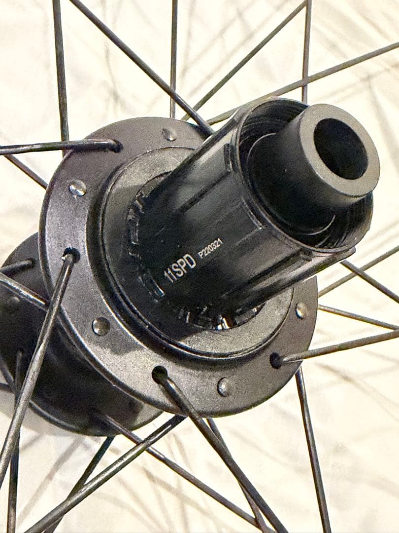Zipp 303 firecrest 超軽量カーボンホイール前後　リア新品同様