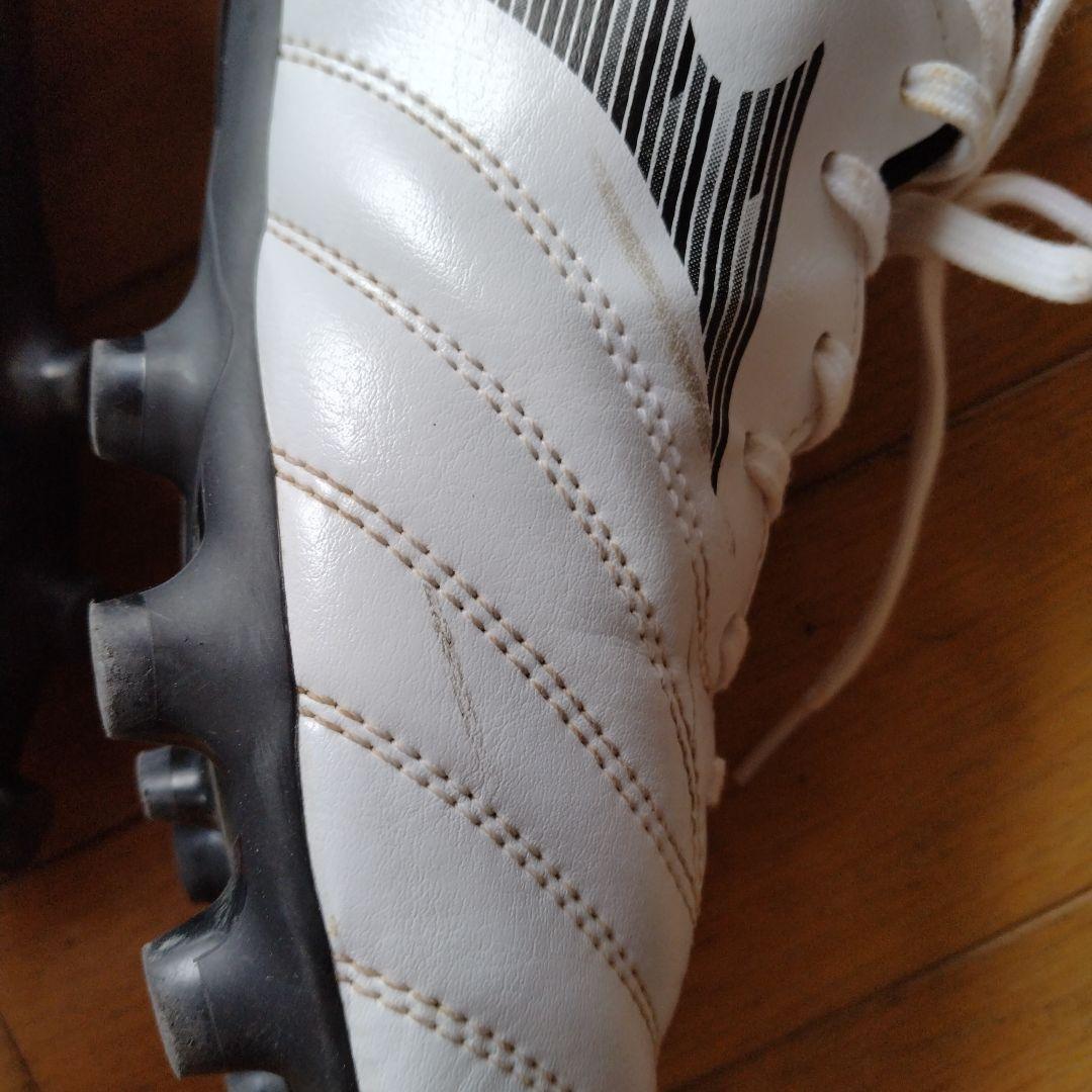 ミズノ　サッカースパイク　モナルシーダ　ネオⅢセレクト26.5 中古品になります