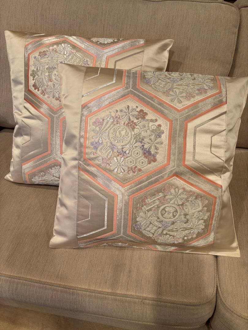 2982豪華刺繍の正絹クッションカバー45cm✖️45cm 帯リメイク