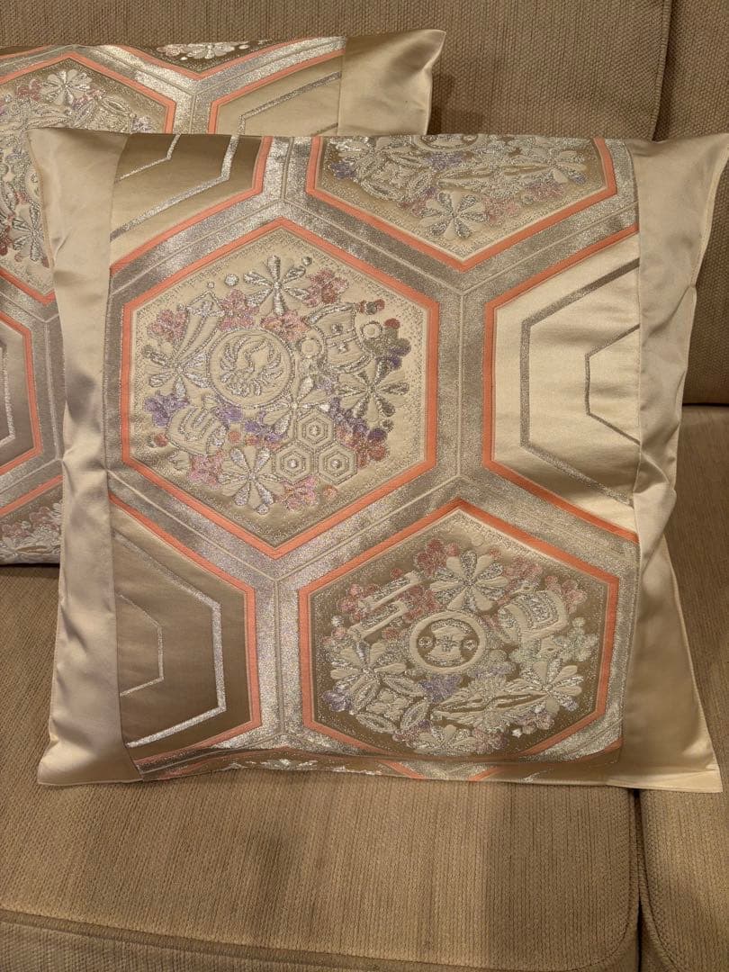 2982豪華刺繍の正絹クッションカバー45cm✖️45cm 帯リメイク