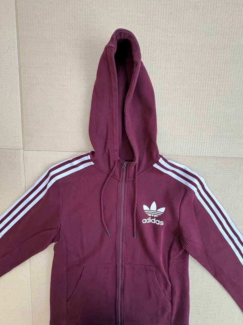 adidas バーガンディ フード付きジャケット ダブルジップ可