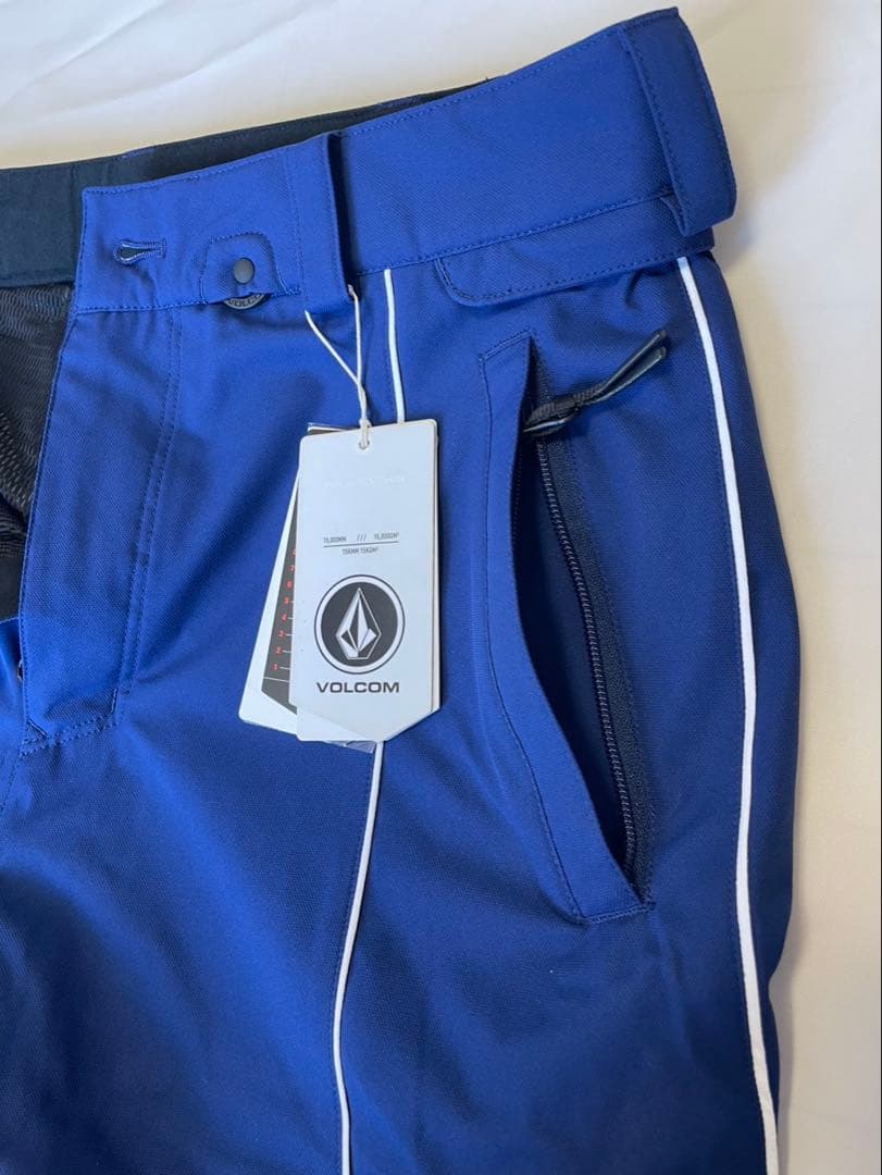 新品、未使用品　Volcom スノーウェア　パンツ　Mサイズ
