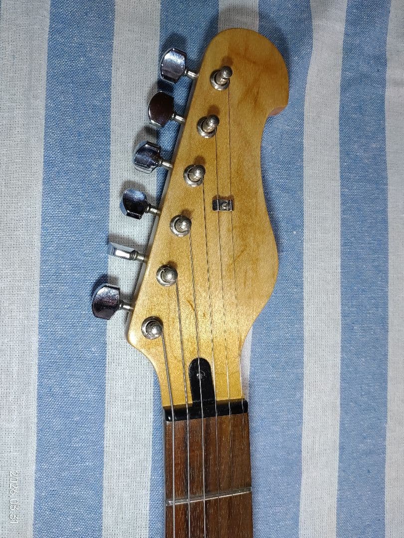 YAMAHAの1990年代後半のストラトタイプのEG-112遊べる半ジャンクです
