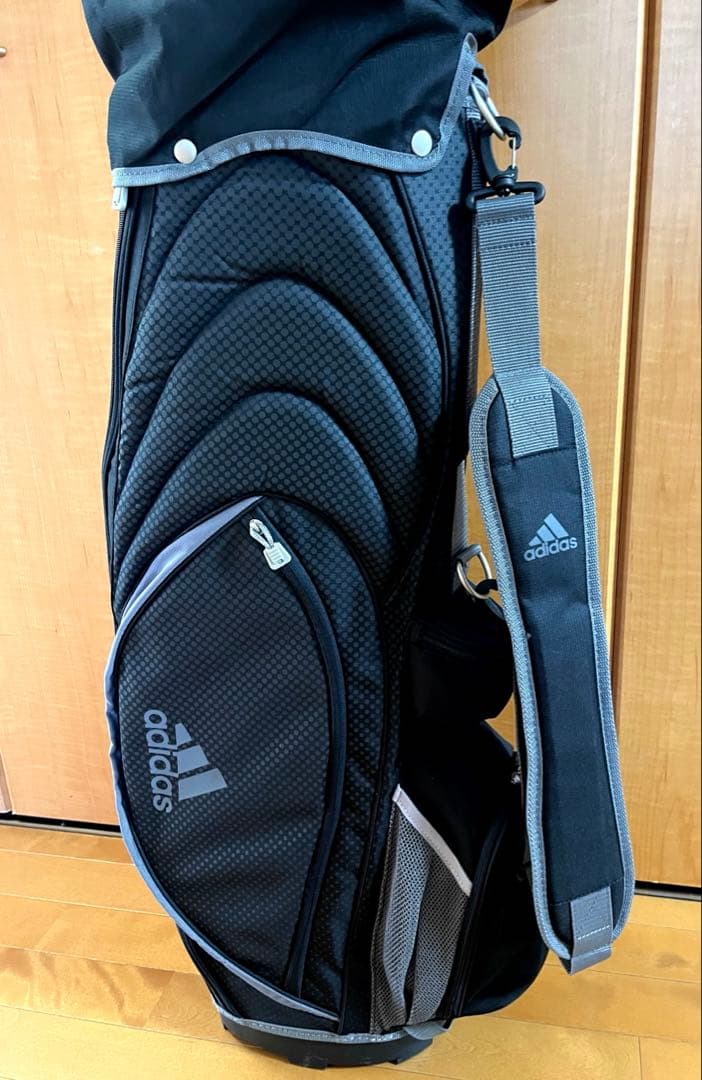 アディダス ゴルフ キャディバッグ 軽量 9型 ブラック フード付 adidas