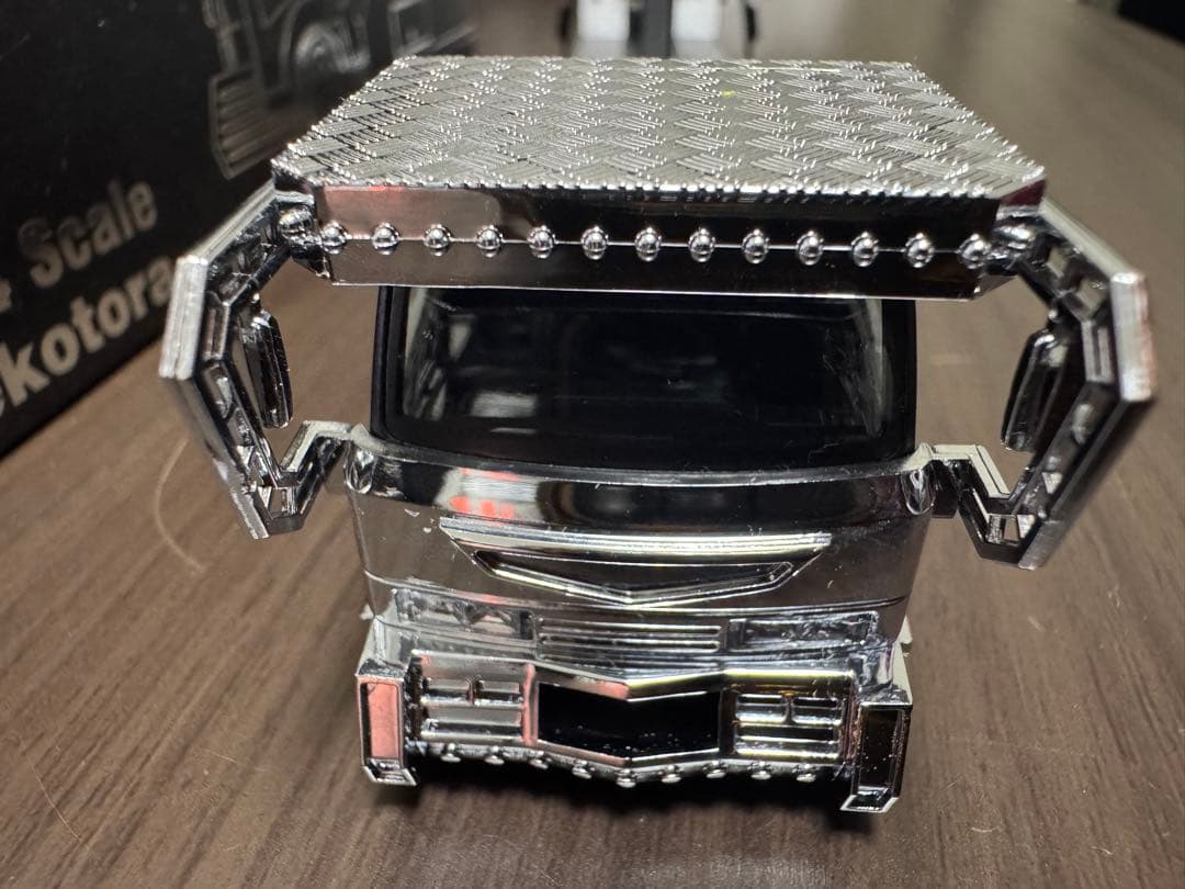 Y*K様 Limited Edition Dekotora 積載車 1: 64