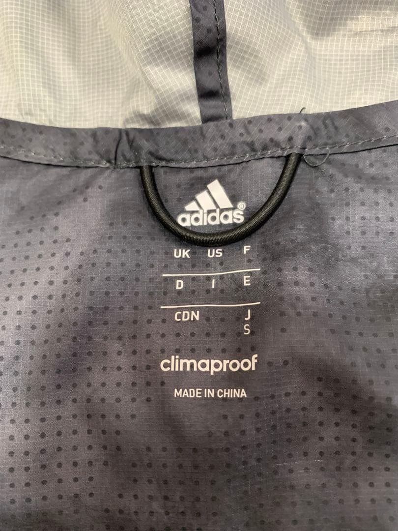 【adidas】アディダスウィンドブレーカー used/古着　Fサイズ