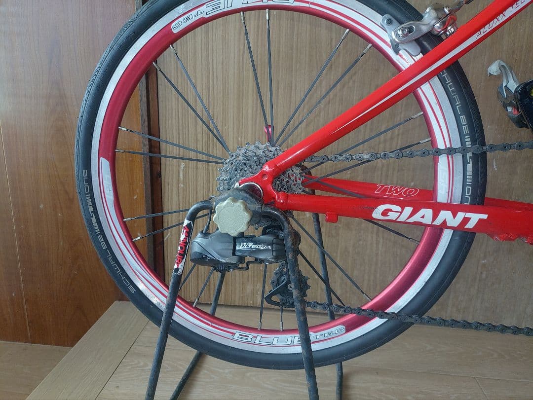 GIANT IDIOM 　フルカスタム　アルテグラdi2 　直接引き取りのみ