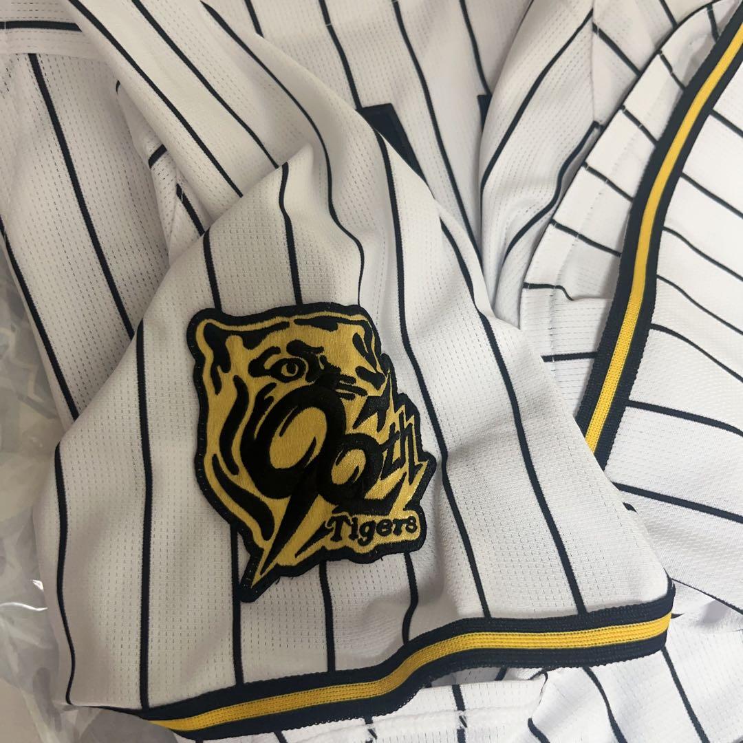 阪神タイガース　ユニフォーム　大山悠輔　Lサイズ マルチクッション 90周年