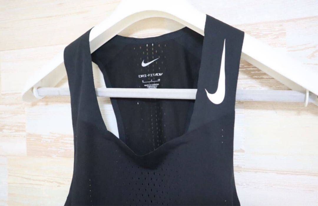 新品　NIKE ナイキ　エアロスイフト　シングレット メンズ　ランニング