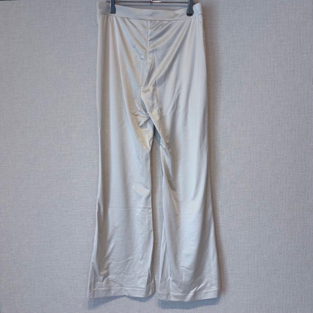 ✨新品✨ ブルームス 13 フレアパンツ ウェア ストレッチ 美脚 スポーツ