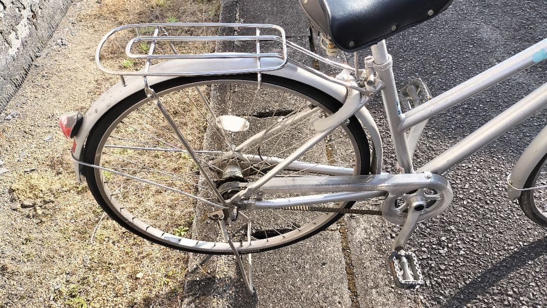 【引き取り限定　岡山県】ブリジストン自転車エアルト　２７インチ
