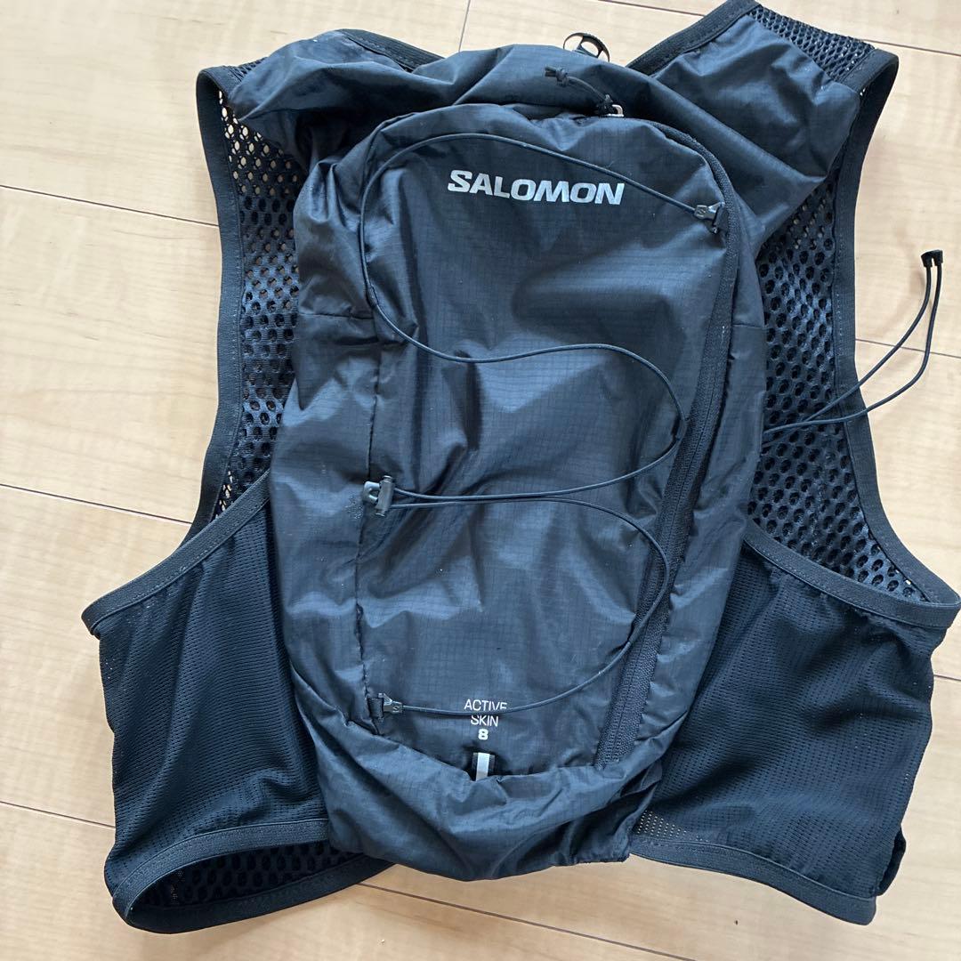 SALOMON ACTIVE SKIN 8 ブラック　SOFTFLASK 2本