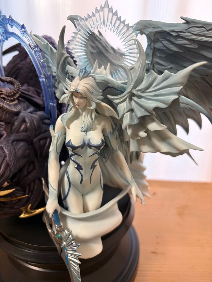 FINAL FANTASY 14 ゾディアーク、ハイデリン フィギュア