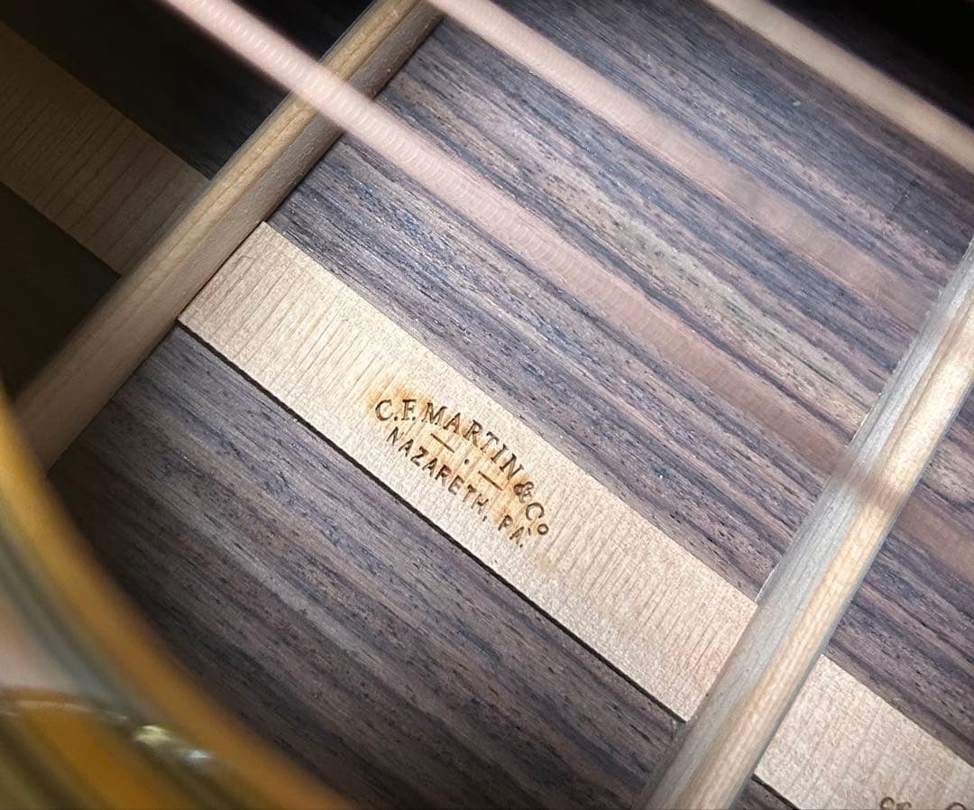 Martin D-28 Standard (2019年製) lyric付き