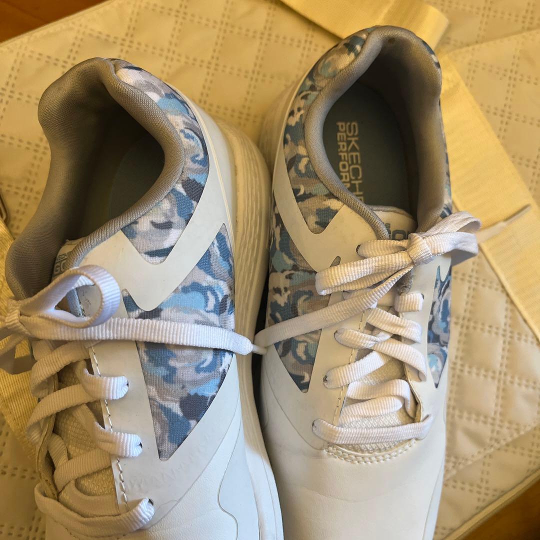 美品　SKECHERS ゴルフ  23.5cm レディースシューズ